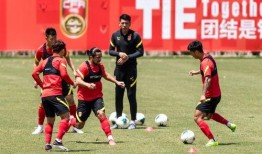 李铁爆料足球报道视频播放,足球报道背后的真相与内幕